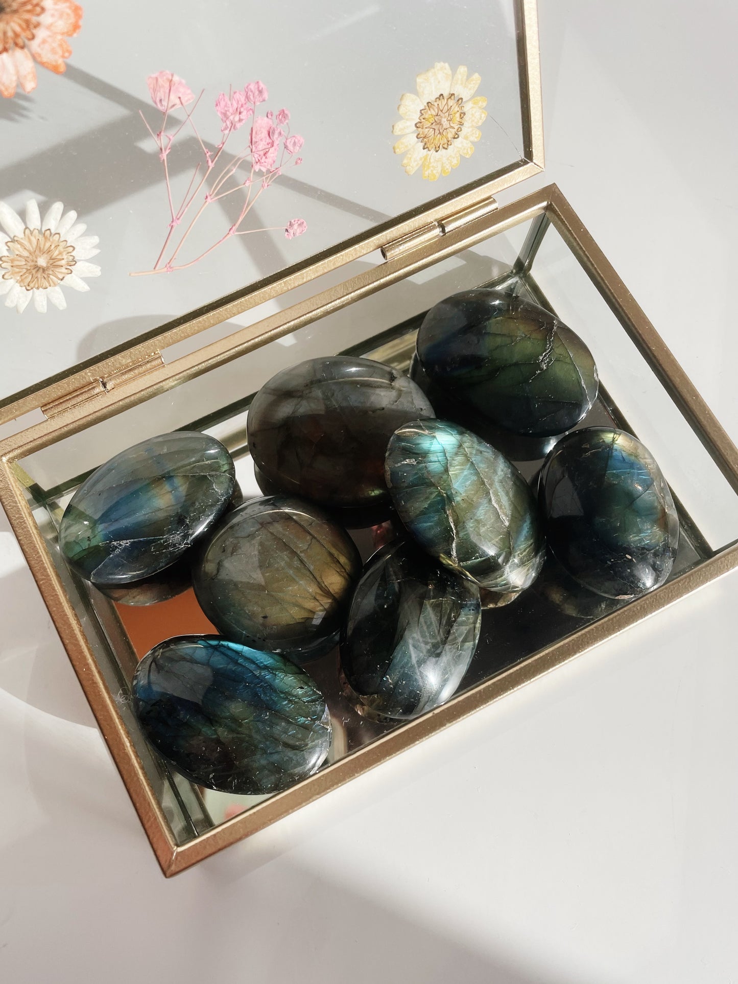 Palmstone labradorite