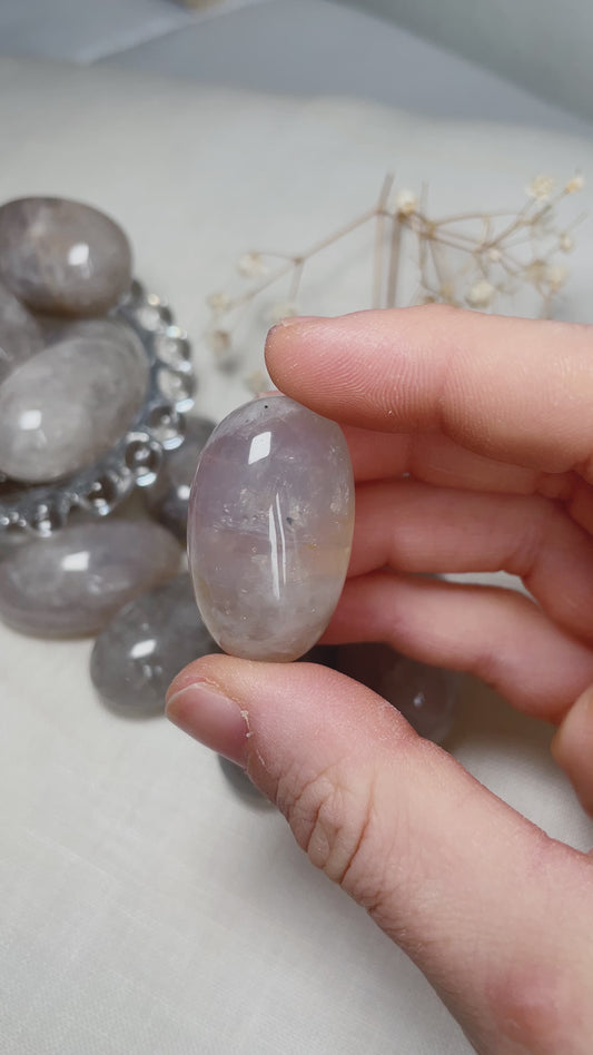 Tumbles blue rose quartz